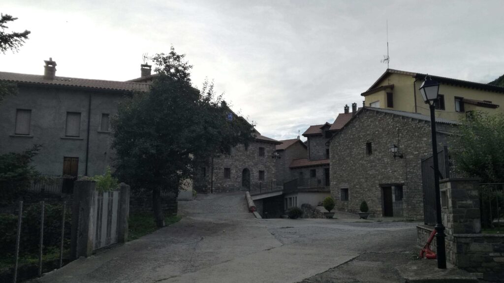 Gavín y paisaje del Pirineo de Huesca