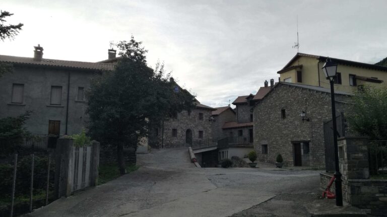 Gavín y paisaje del Pirineo de Huesca