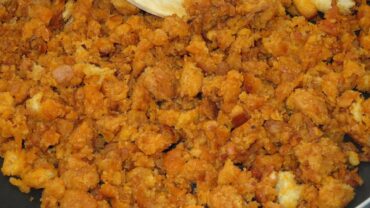 Plato de migas aragonesas, especialidad de la gastronomía de Aragón