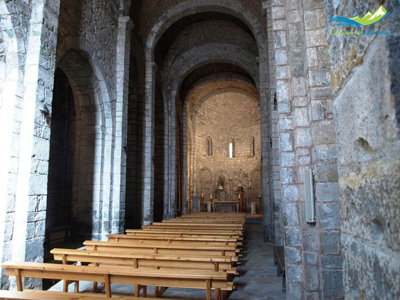 Interior santa María de Obarra